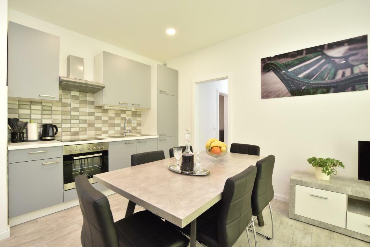 Apartmani Iva&Ante Dugi Rat Luaran gambar